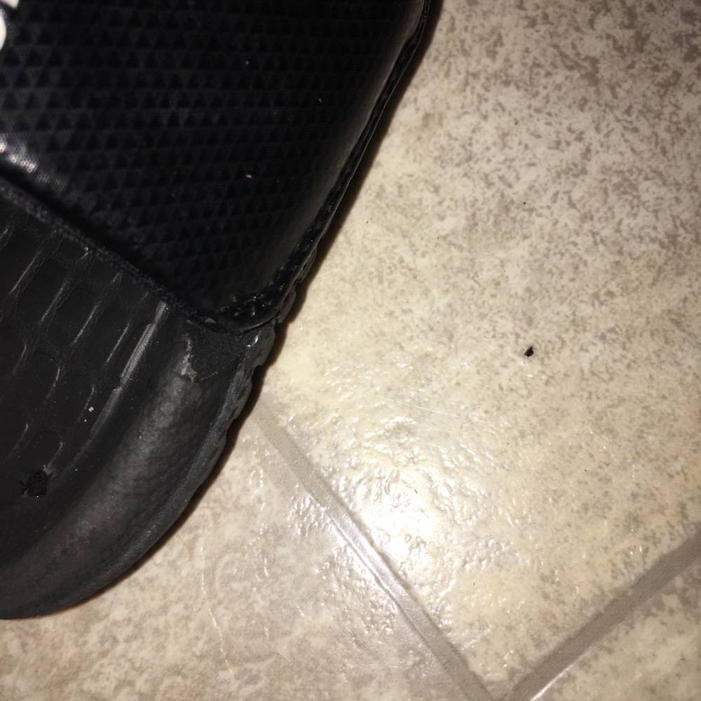 🧩Kids Adidas Slides Size 1🧩 - Picture 5 of 7